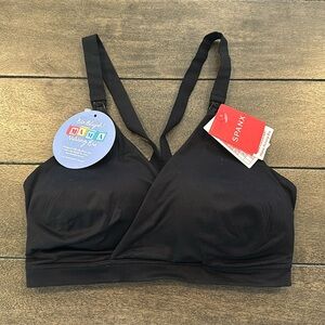 Spanks medium nursing bra.